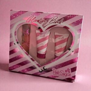 Pink Sugar 🩷Glowing Pink Sweet Addiction Gift Set